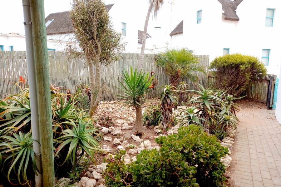 6 Bedroom Property for Sale in Jacobsbaai Western Cape
